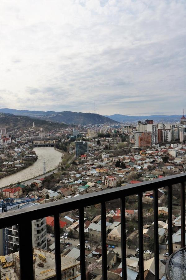 Apartamento Twins Tower Tiflis Exterior foto